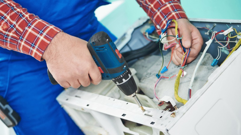 İstanbul Fondital Fondital çamaşır makinesi kart tamiri – Su almama arızası orijinal parça ile giderildi. - Teknik servis örneği